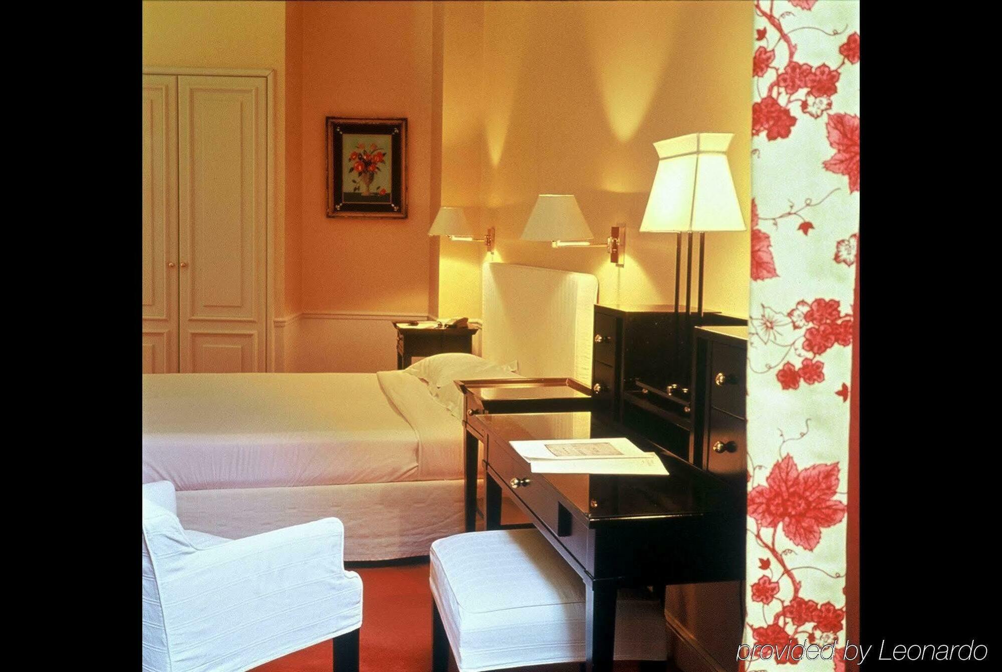 Hotel Le Lavoisier & Spa Párizs Szoba fotó